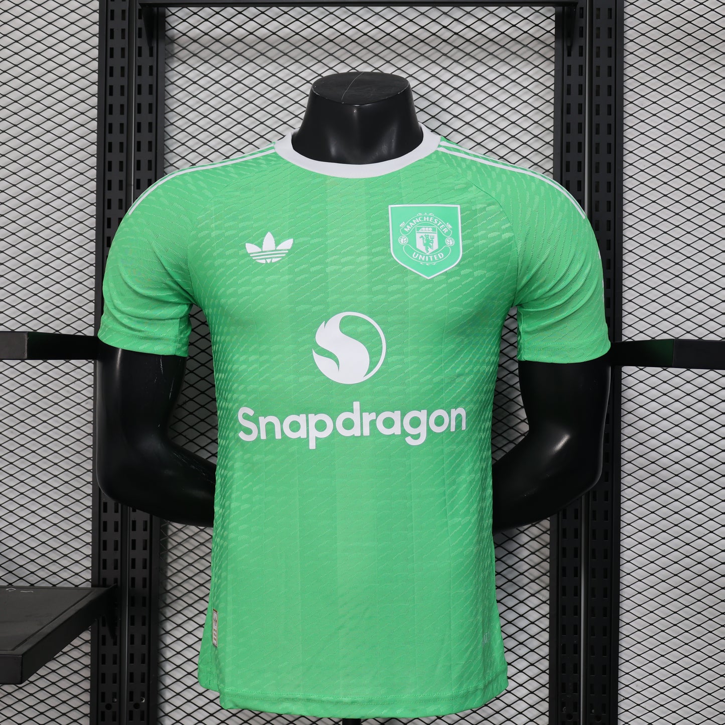 Manchester United 2025-26 Main Goalkeeper Shirt