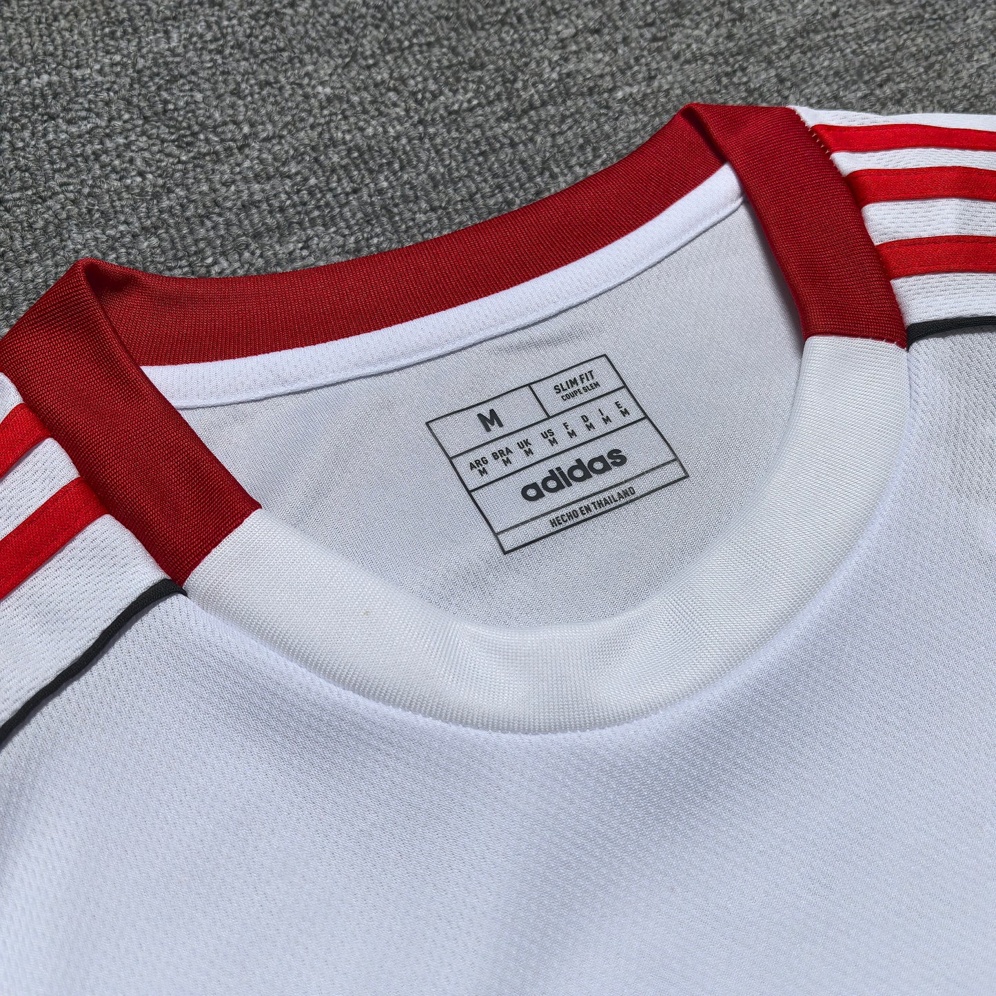 Liverpool 2025-26 Away Shirt