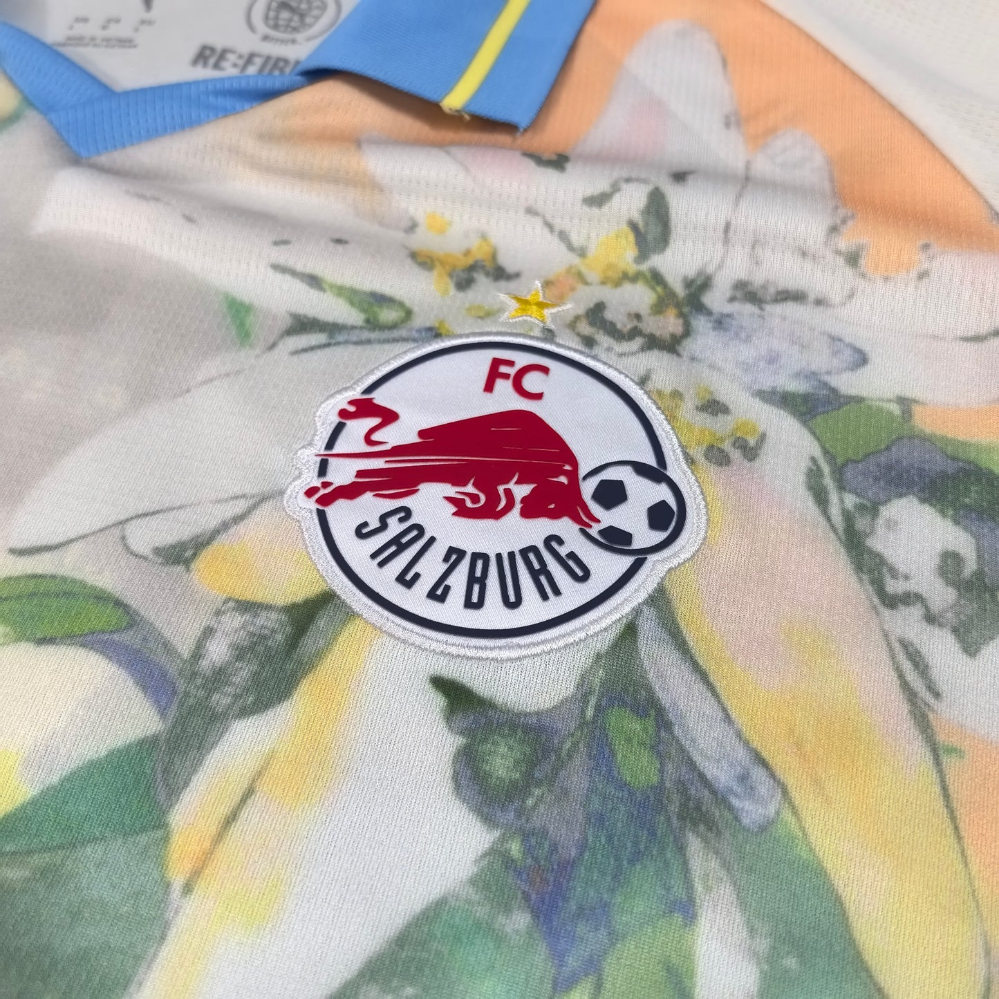 RB Salzburg 2025-26 Away Shirt