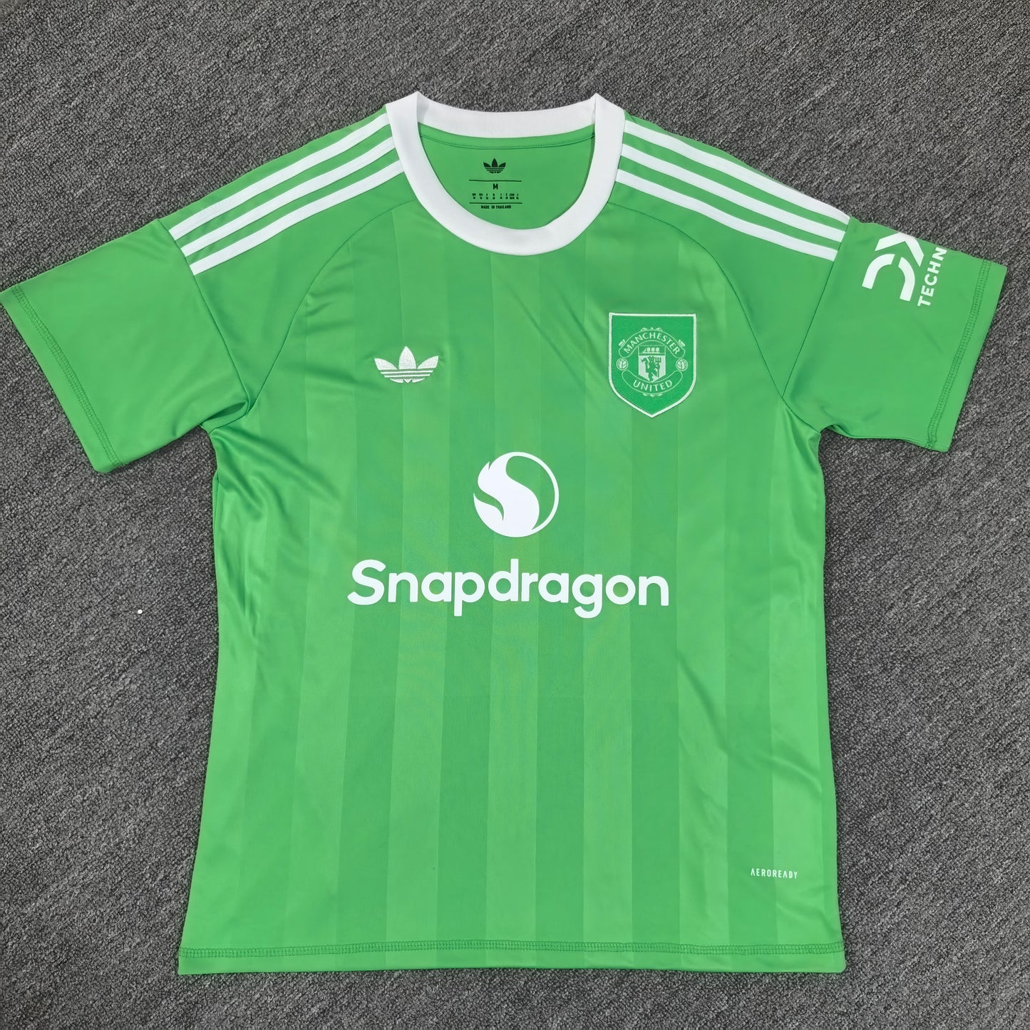 Manchester United 2025-26 Main Goalkeeper Shirt