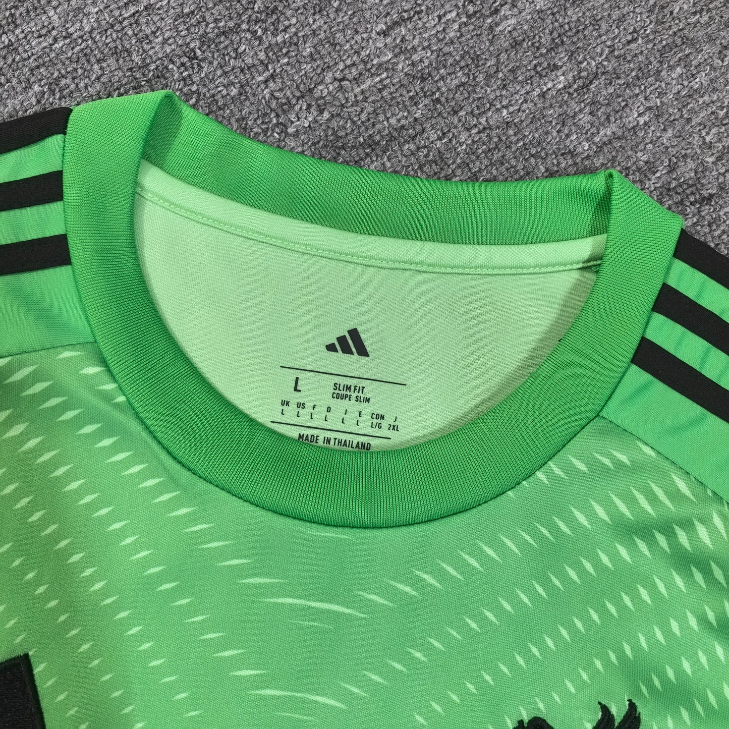 Liverpool 2025-26 Second Goalkeeper Shirt