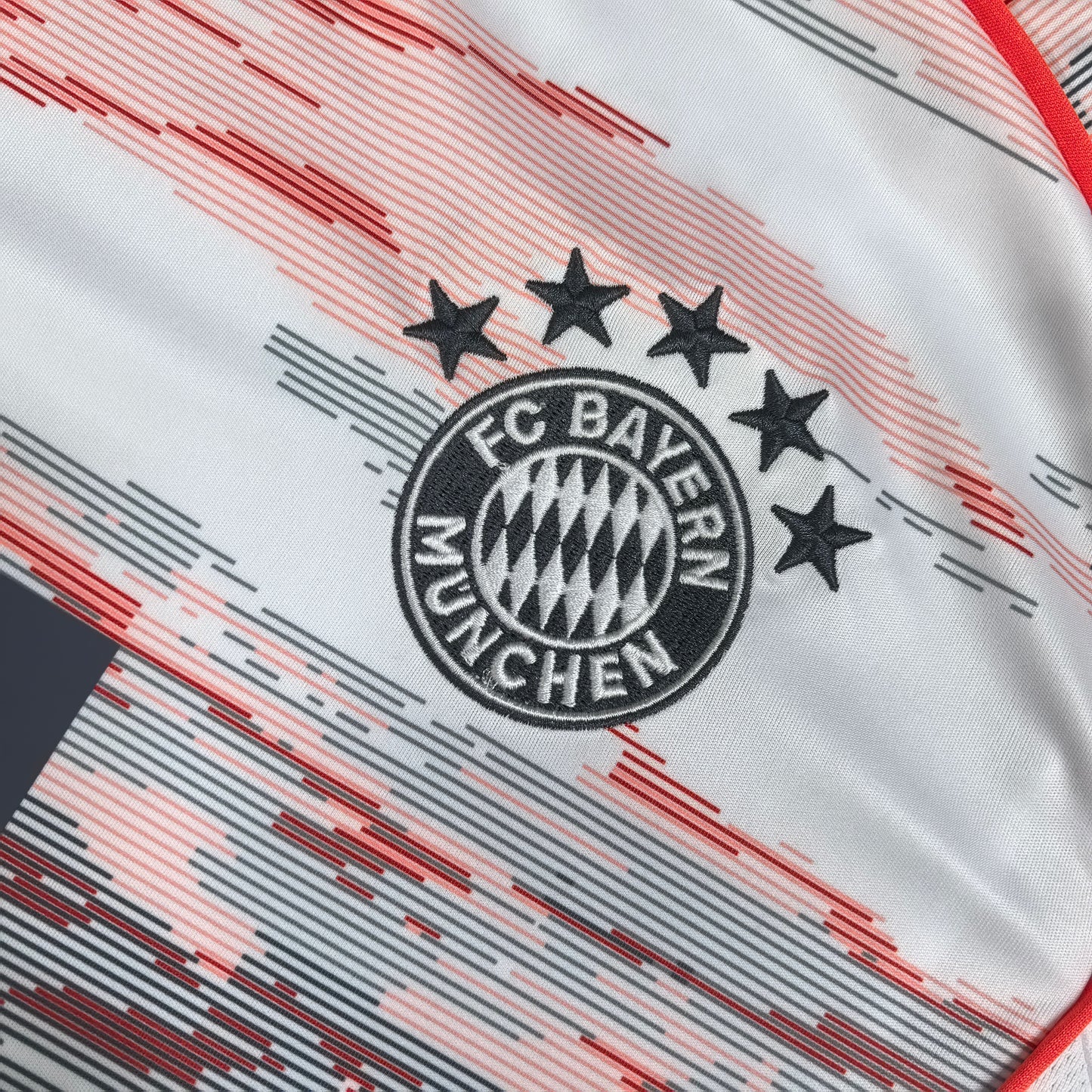 Bayern Munich 2025-26 Away Shirt