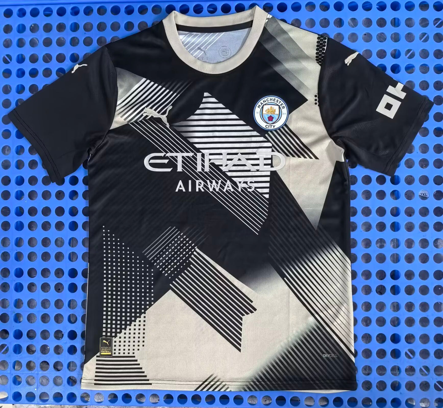Manchester City 2025-26 Black Special Edition Shirt