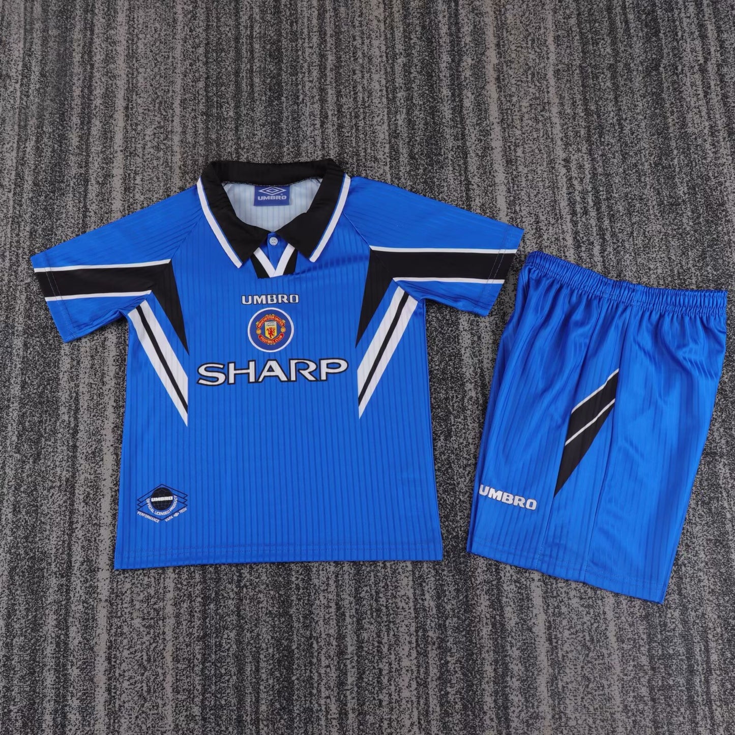 Manchester United 1996-98 Third Away Retro Kids Kit