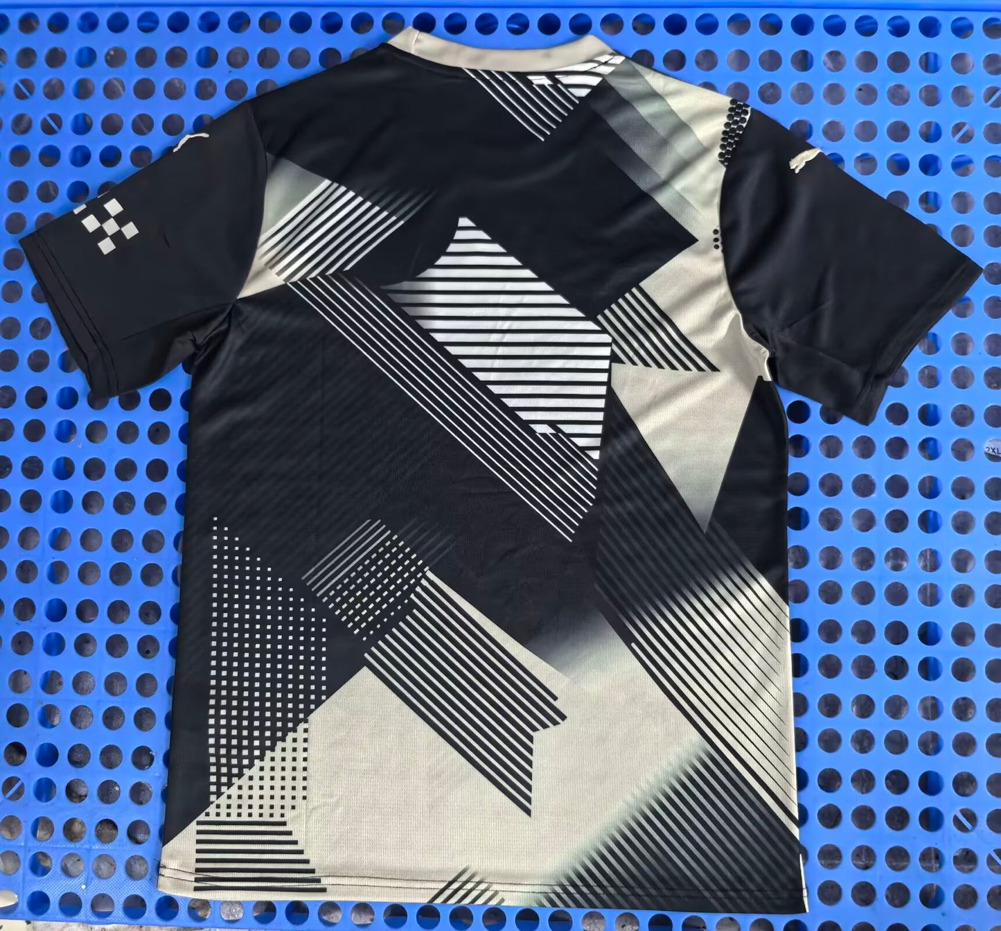 Manchester City 2025-26 Black Special Edition Shirt