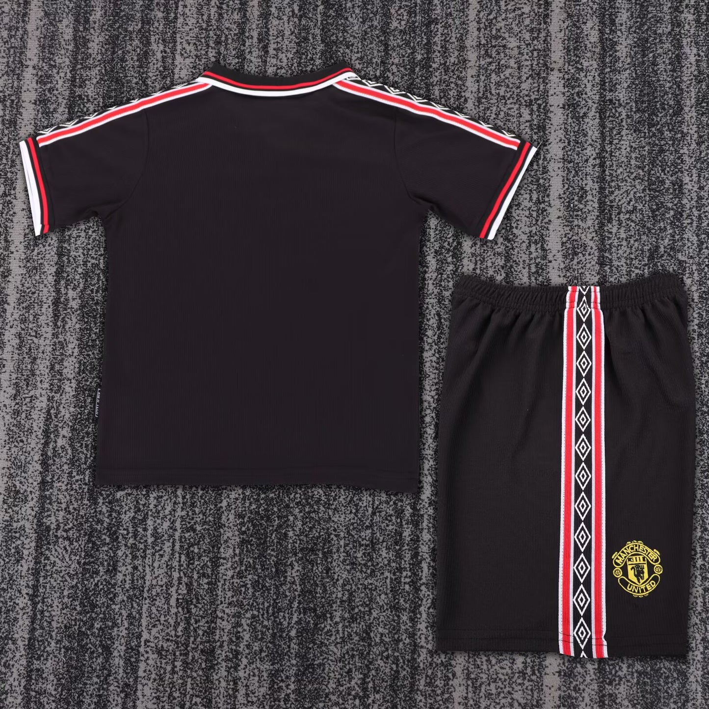 Manchester United 1998-99 Third Away Retro Kids Kit