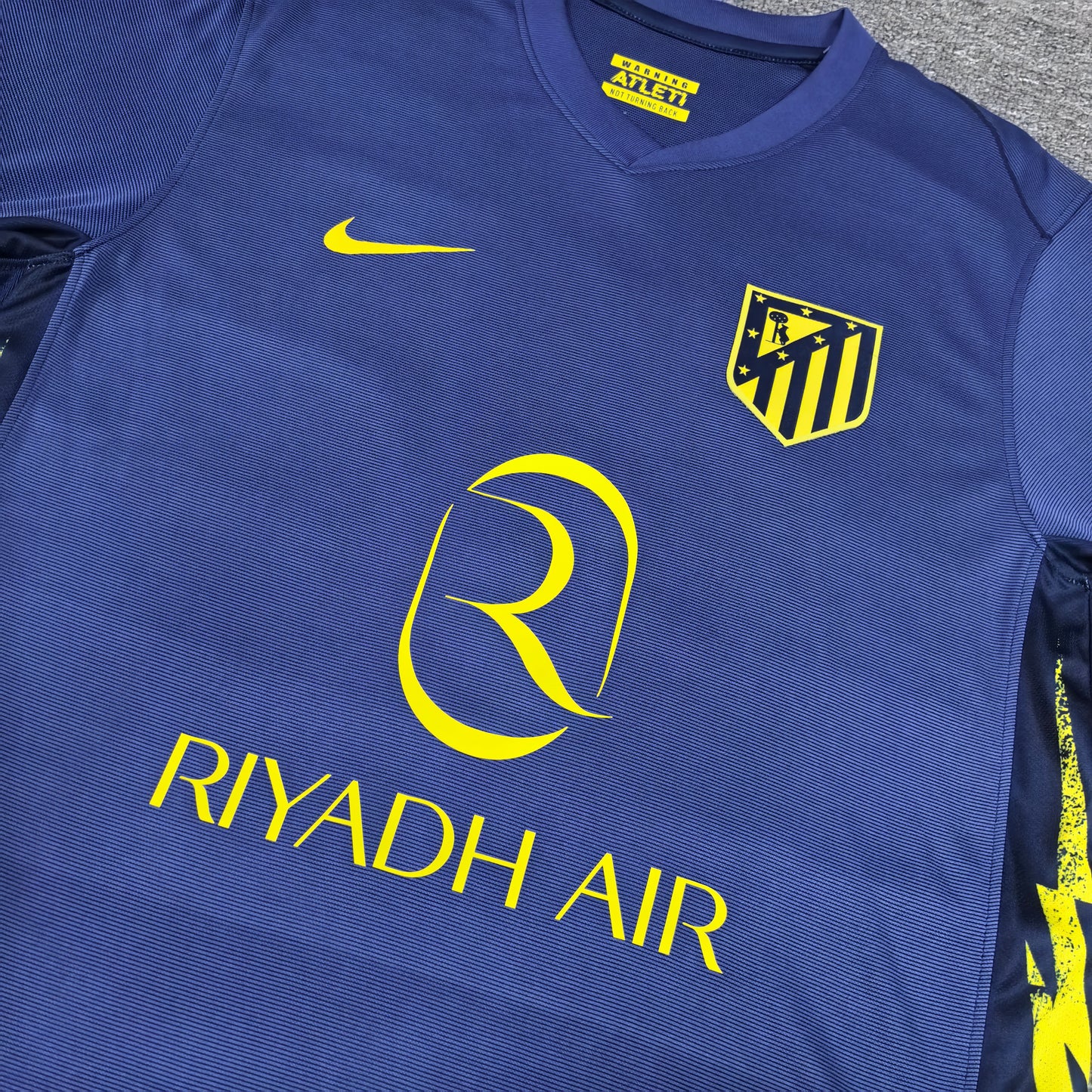 Atlético de Madrid 2025-26 Away Shirt