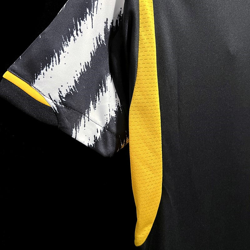 Juventus 23-24 Home Shirt