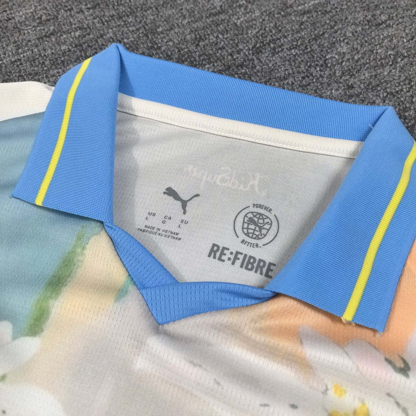 RB Salzburg 2025-26 Away Shirt