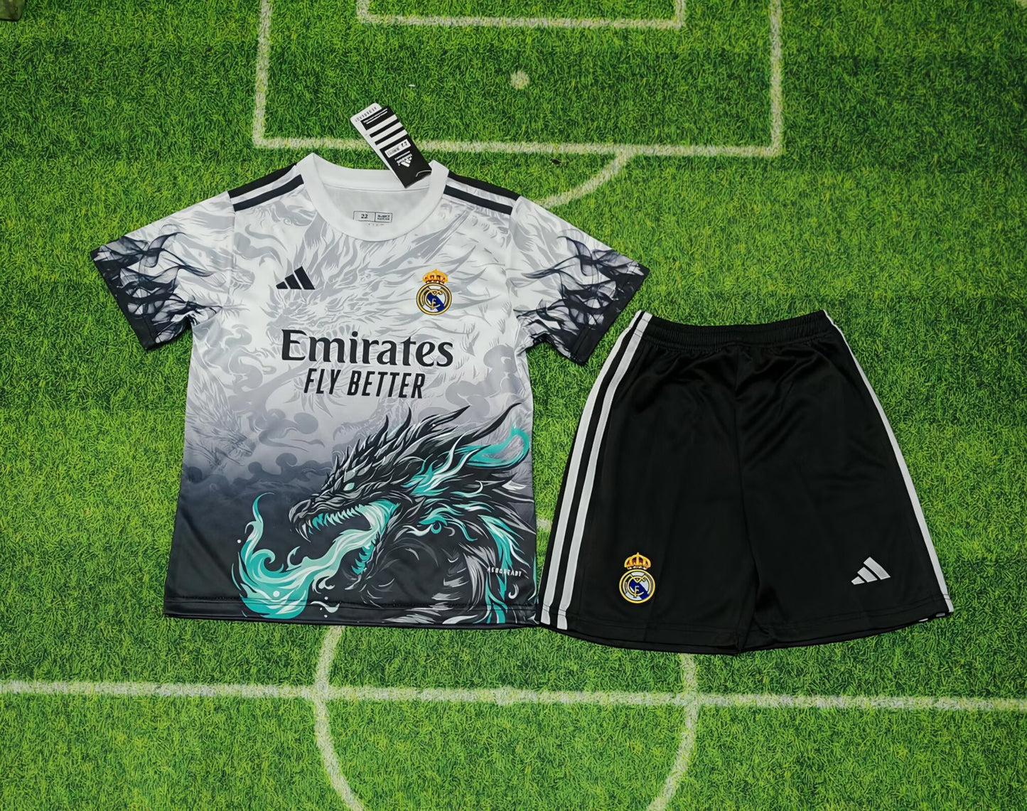 Real Madrid 2025-26 Special Edition Kids Kit