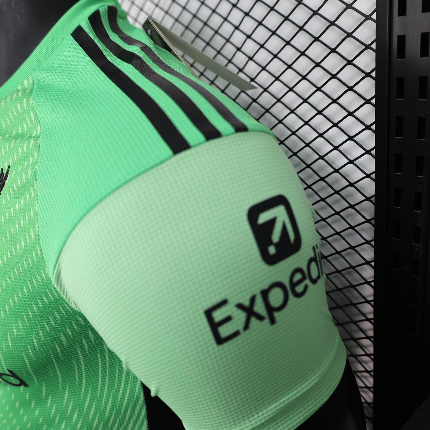 Liverpool 2025-26 Second Goalkeeper Shirt