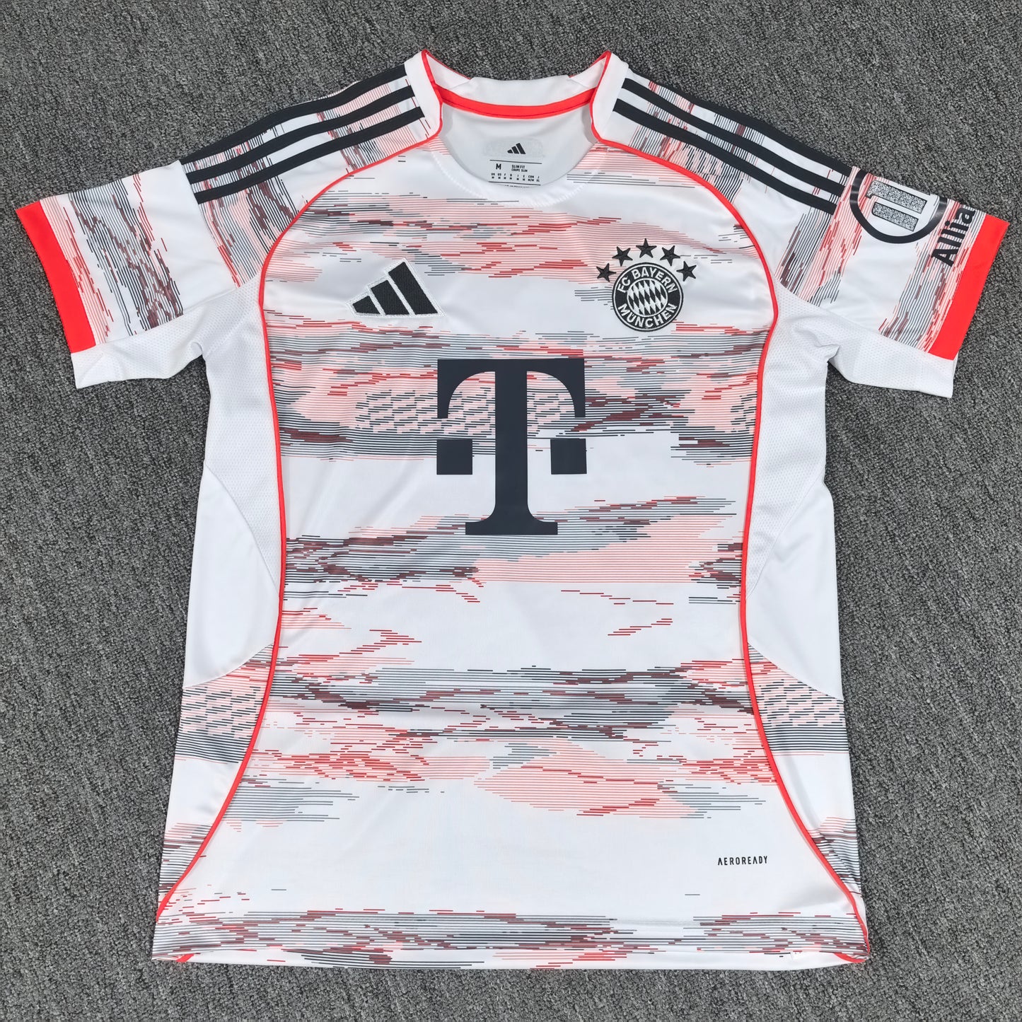 Bayern Munich 2025-26 Away Shirt