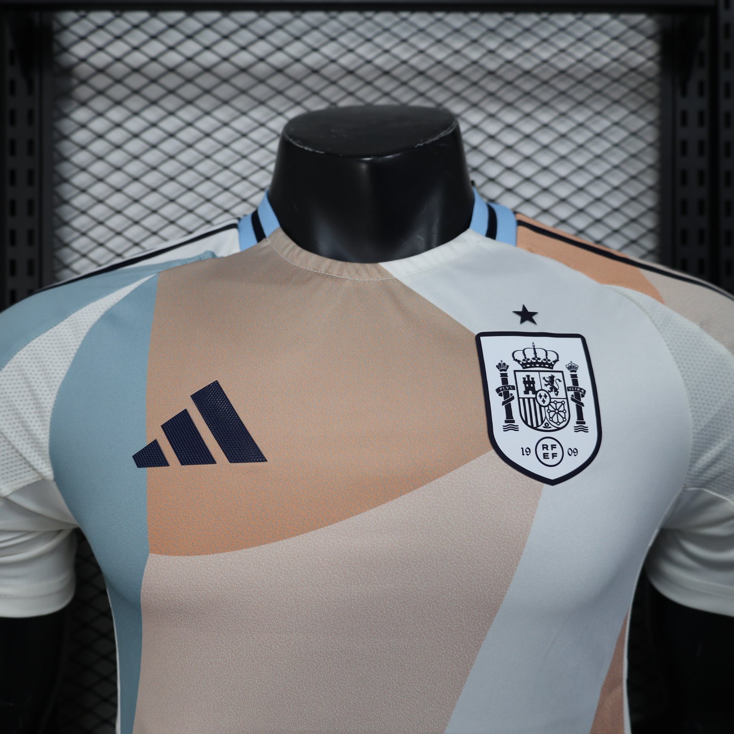 Spain 2025-26 Trainig Shirt
