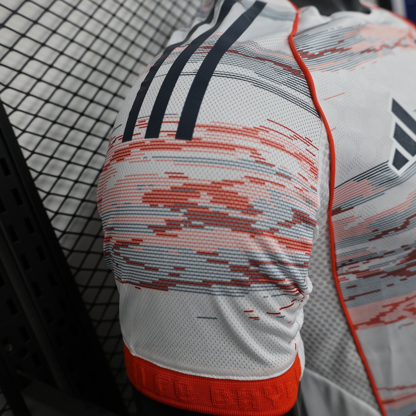 Bayern Munich 2025-26 Away Shirt
