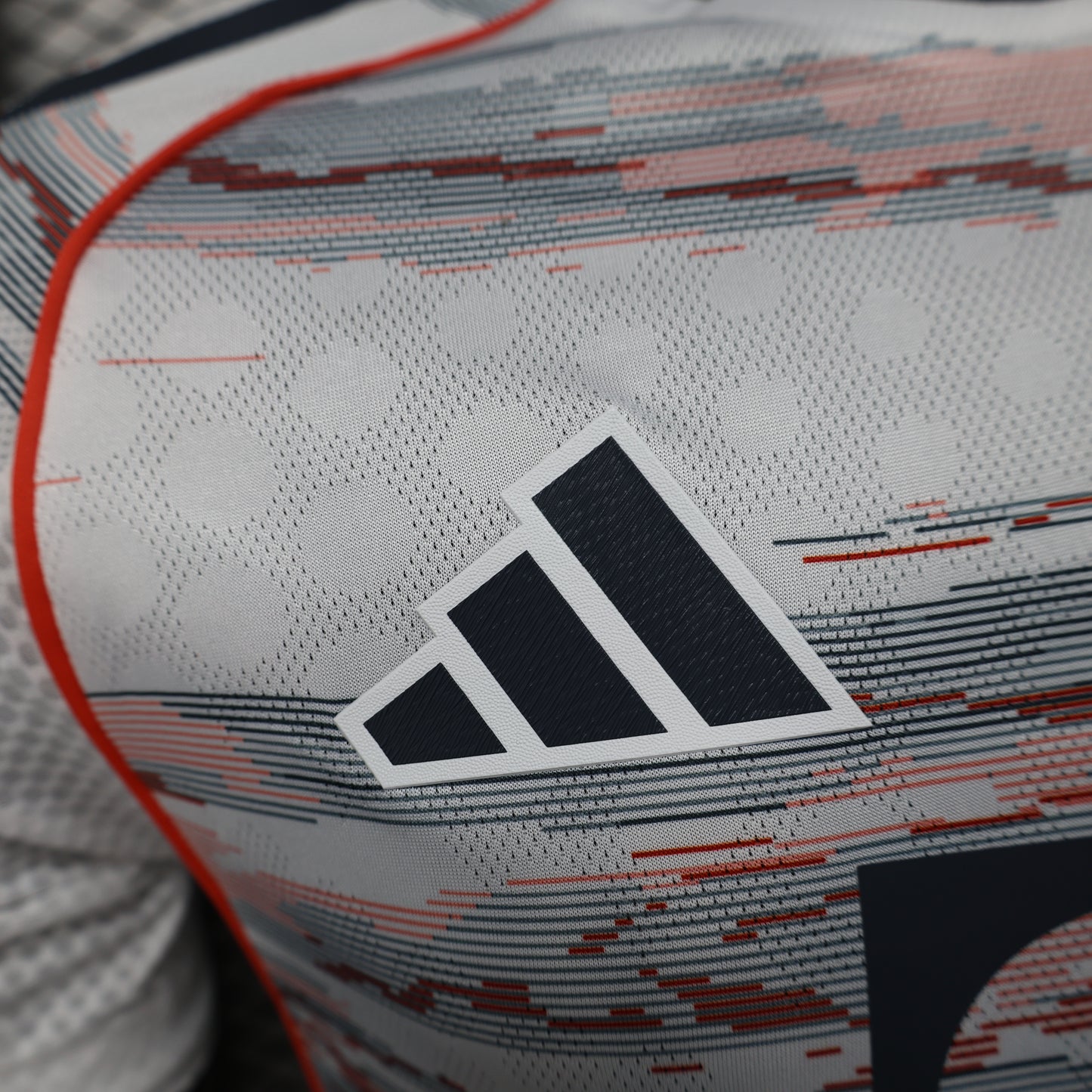 Bayern Munich 2025-26 Away Shirt