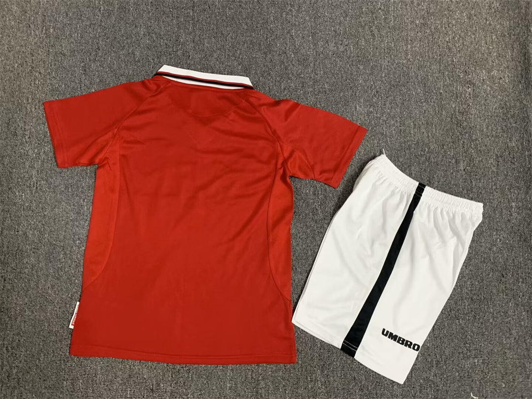 Manchester United 1999-2000 Home Retro Kids Kit