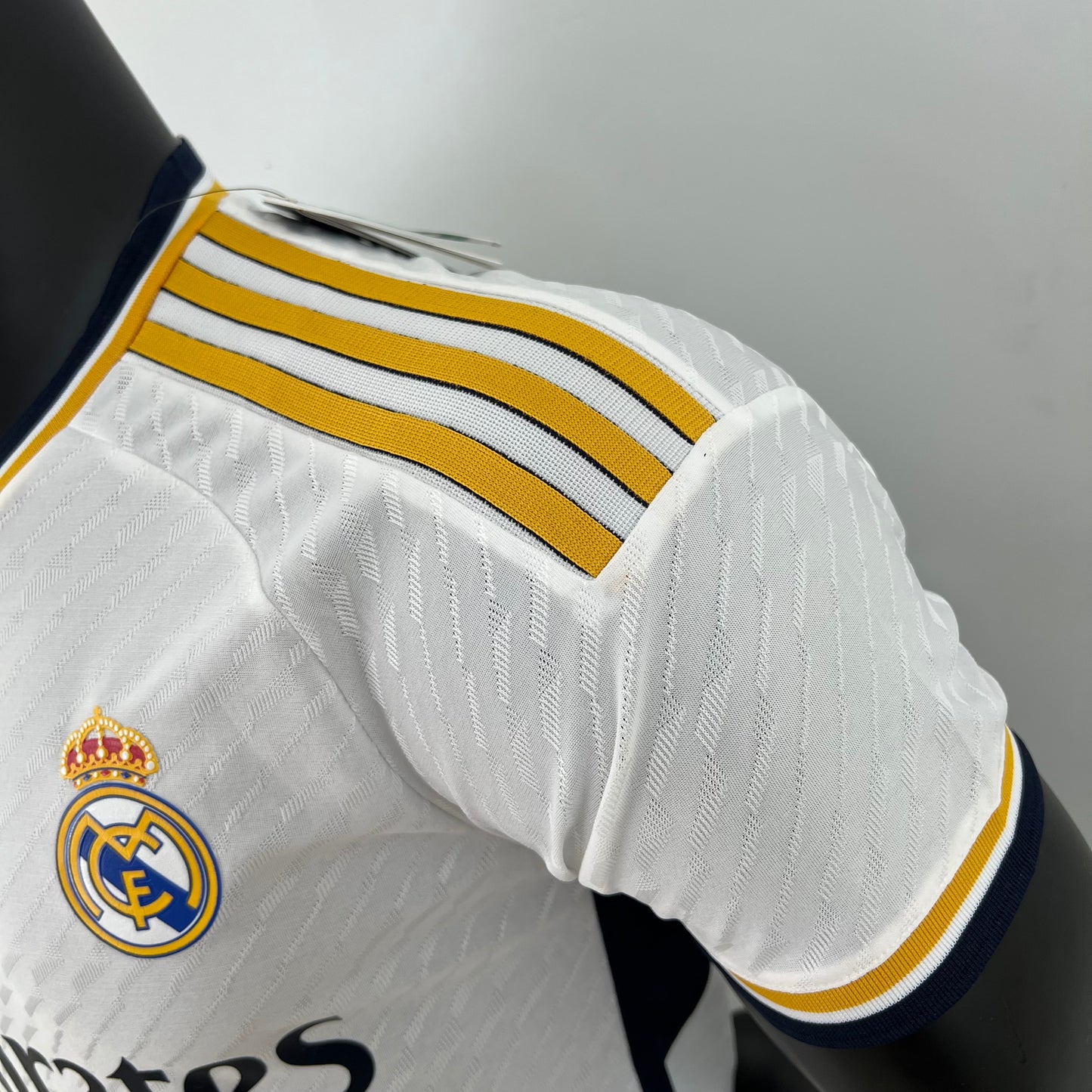 Real Madrid 23-24 Home Shirt