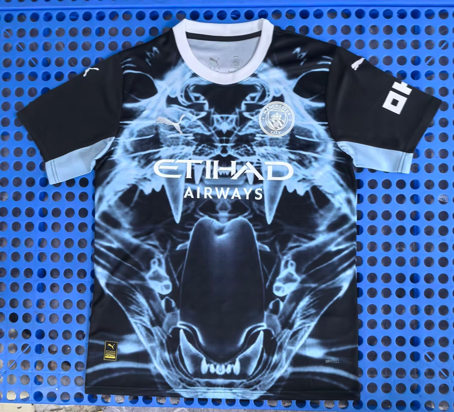Manchester City 2025-26 Tiger Special Edition Shirt