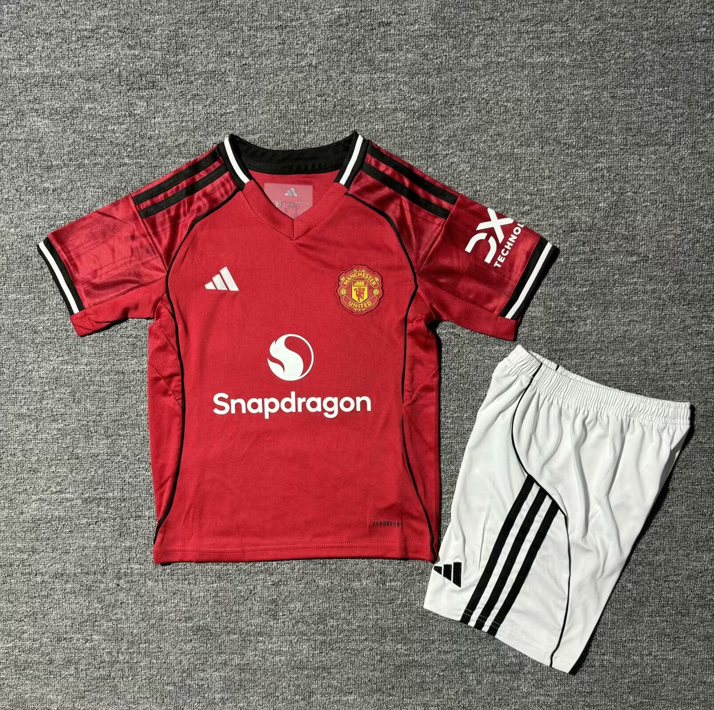 Manchester United 2025-26 Home Kids Kit