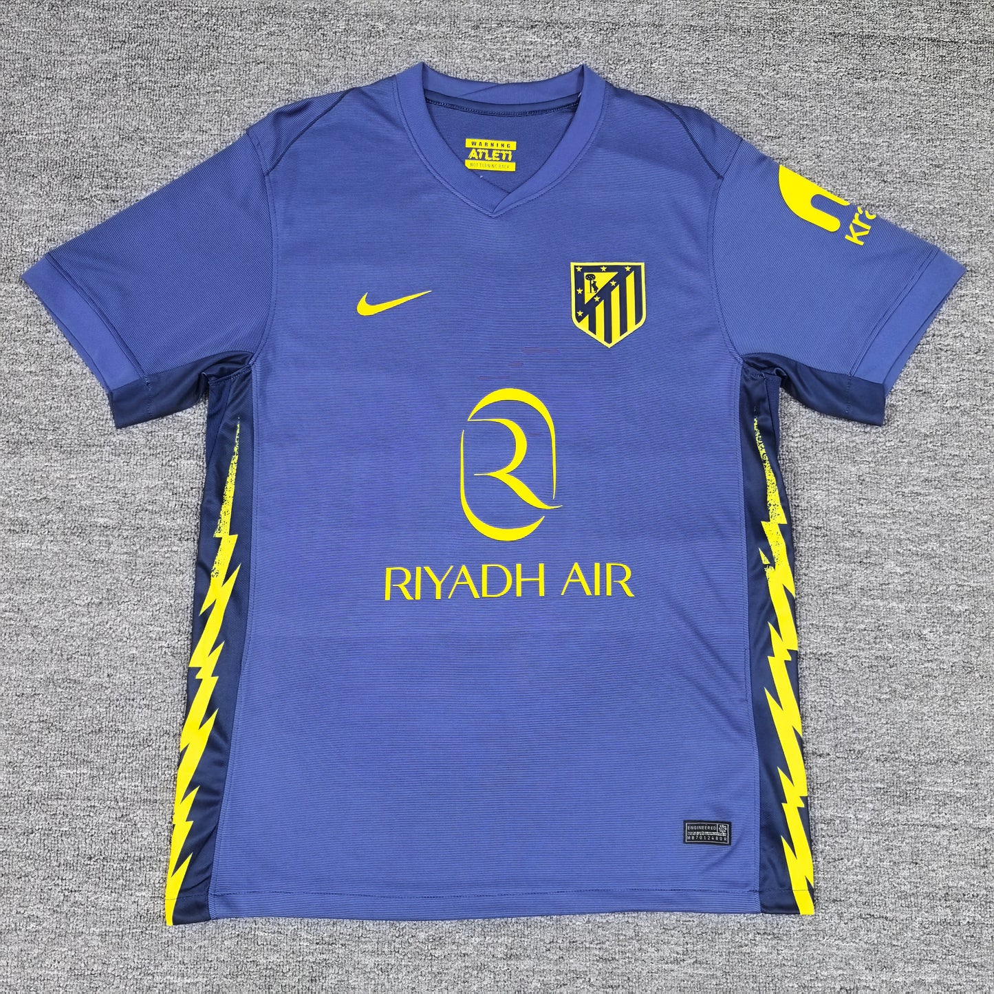 Atlético de Madrid 2025-26 Away Shirt