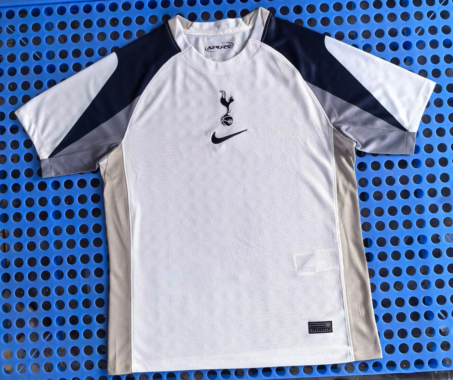 Tottenham 2025-26 Home Shirt