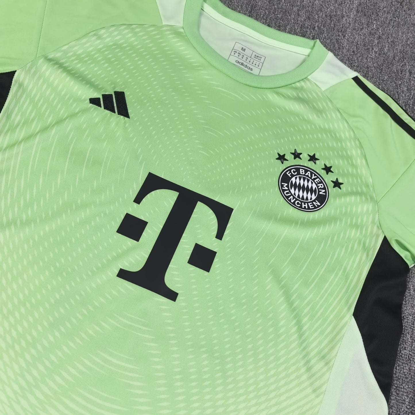 Bayern Munich 2025-26 Home Goalkeeper Shirt