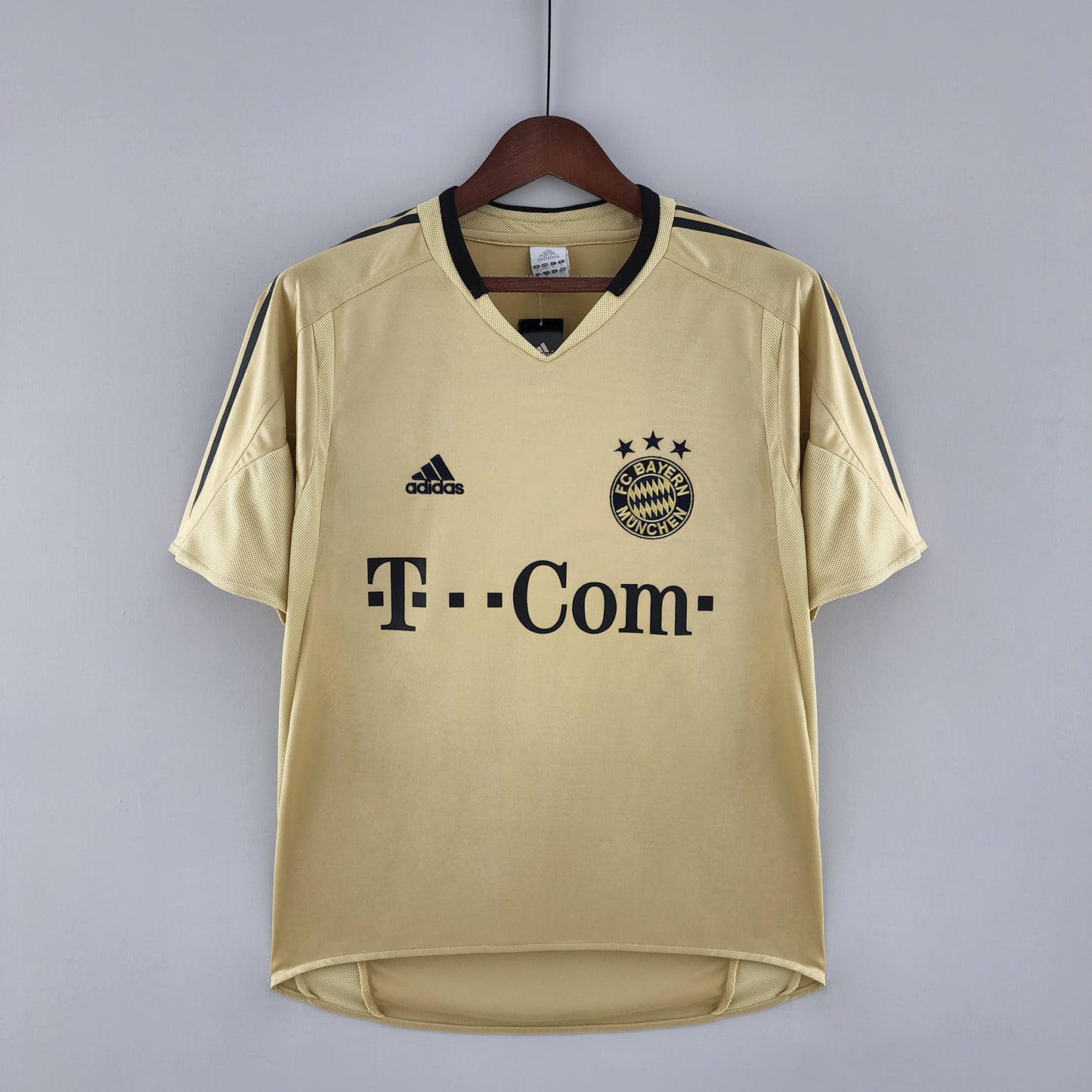 Bayern Munich 2004-5 Away Shirt