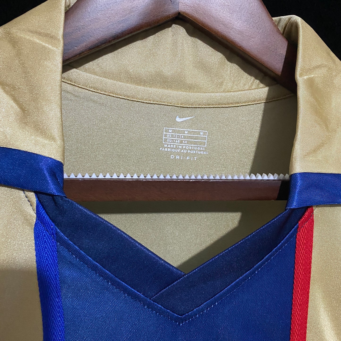 FC Barcelona 2002 Away Shirt
