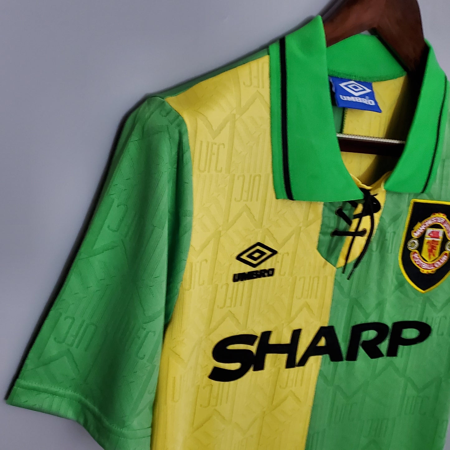 Manchester United 1992-4 Away Shirt