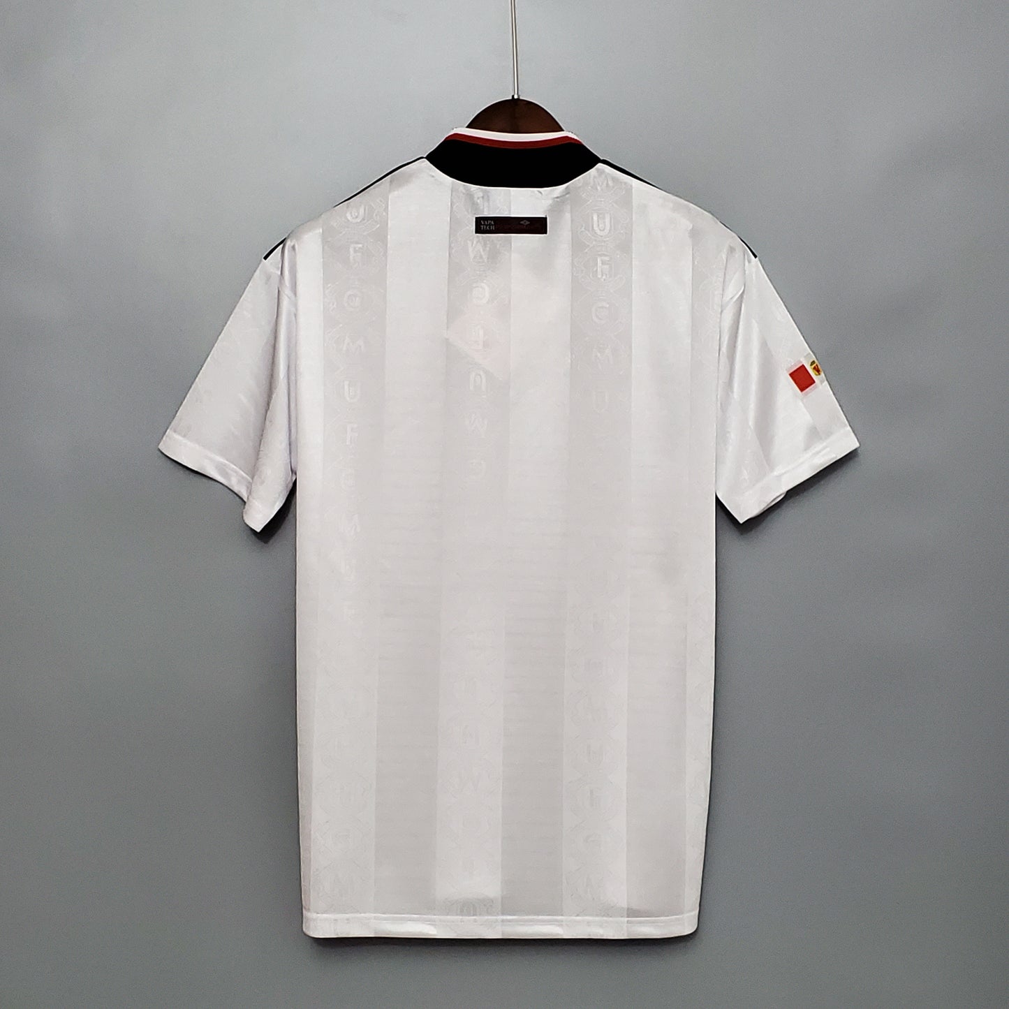Manchester United 1997-98 Away Shirt