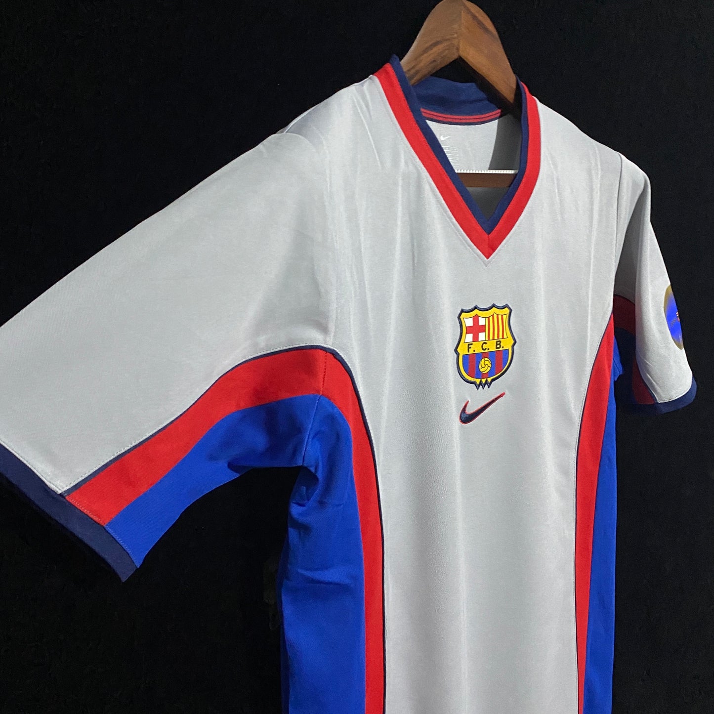 FC Barcelona 2000 Away Shirt