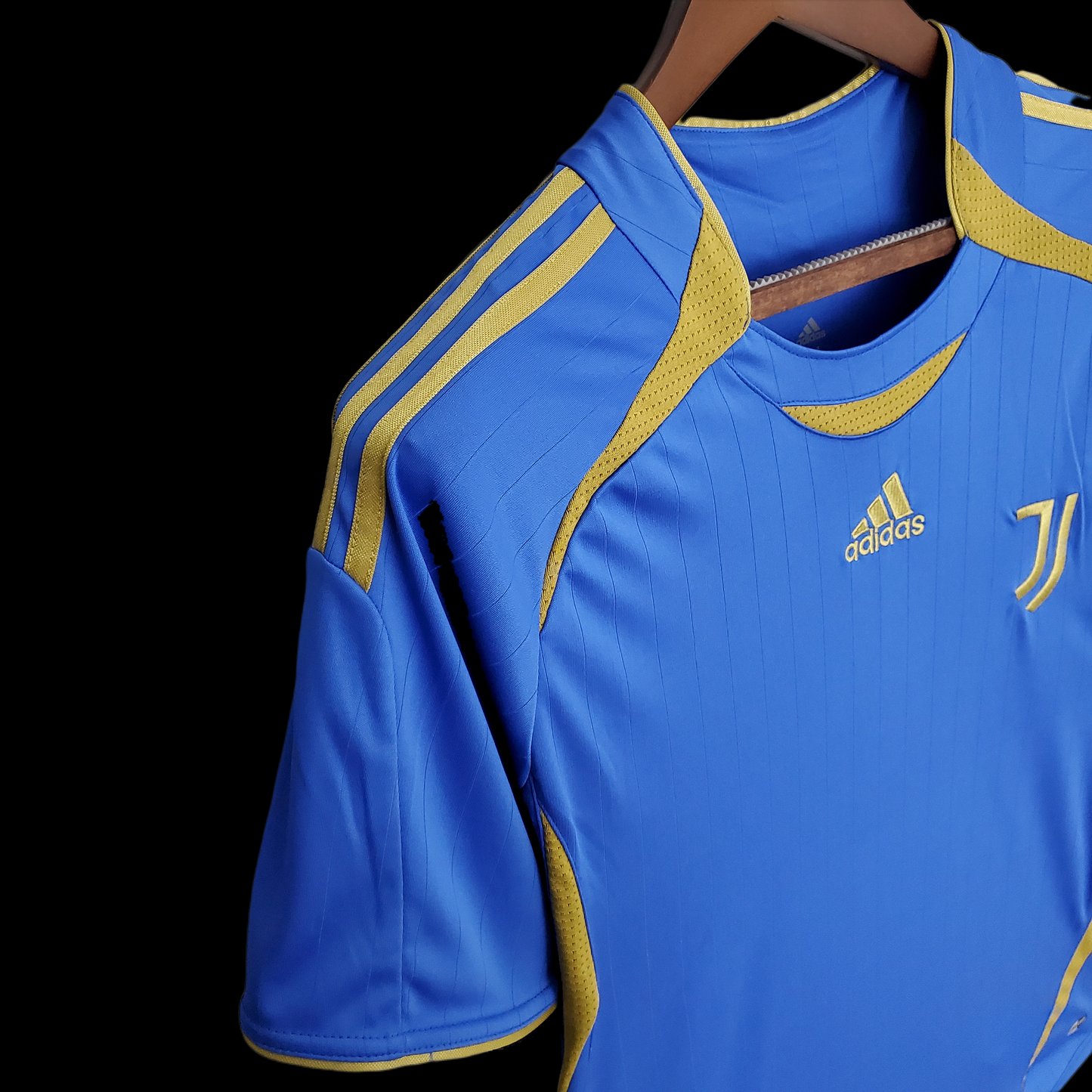 Juventus Teamgeist Edition Blue Shirt