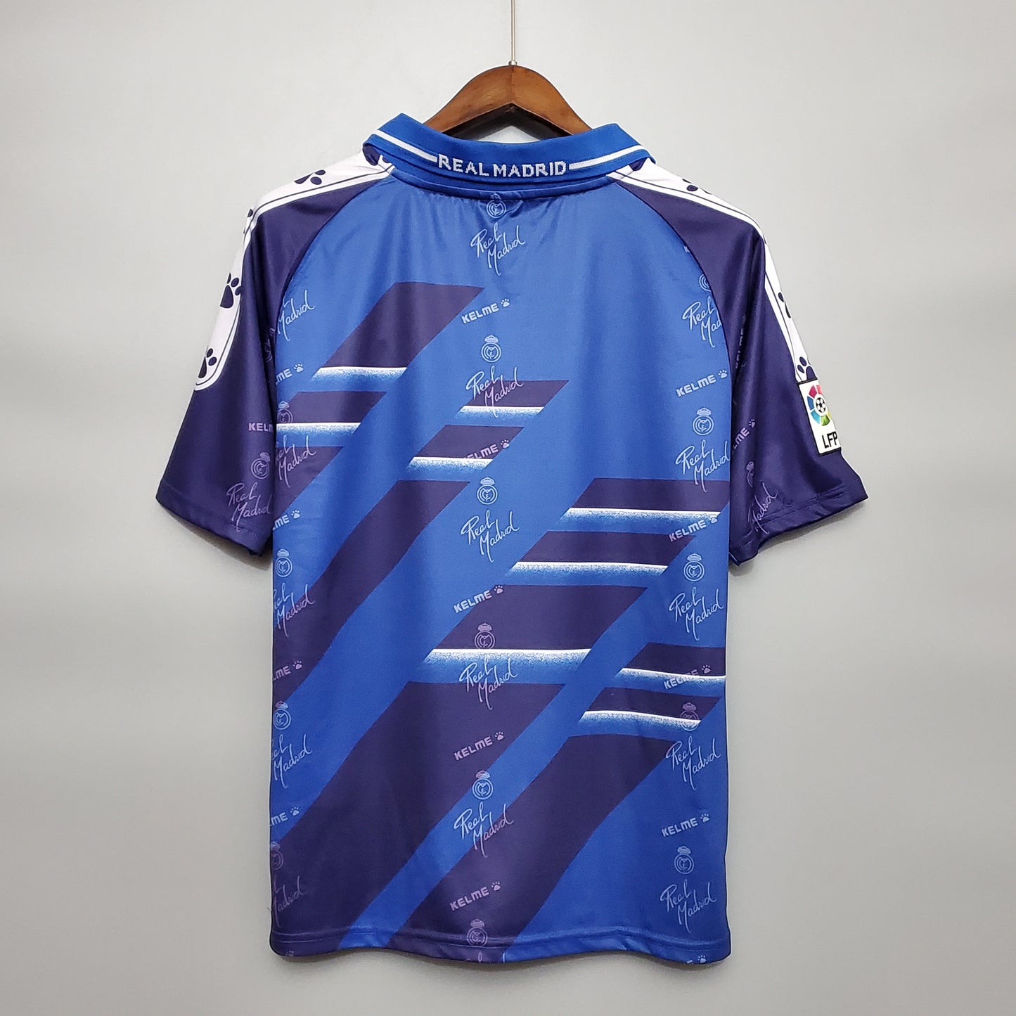 Real Madrid 1994-96 Away Shirt