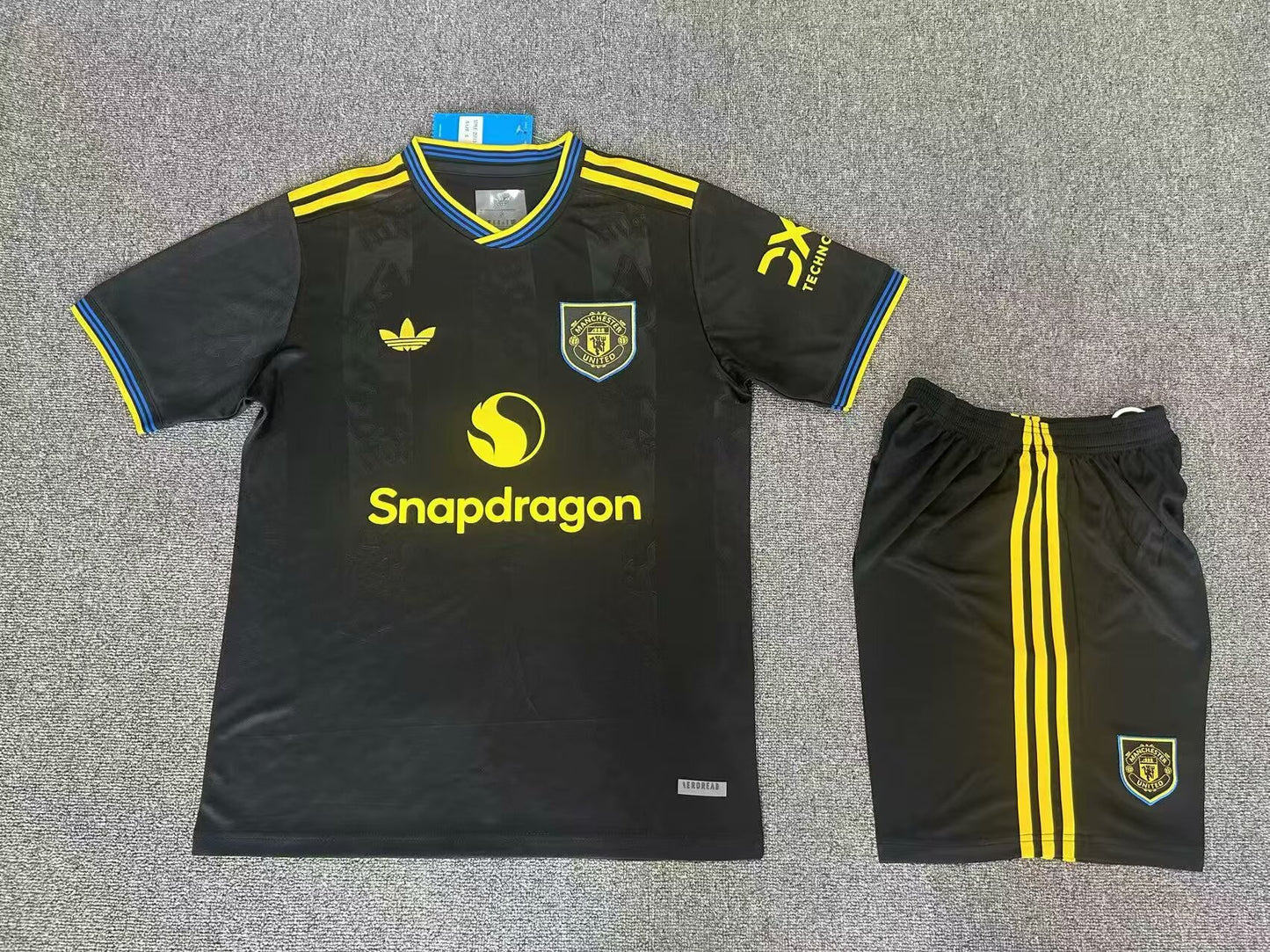 Manchester United 2025-26 Third Away Kids Kit