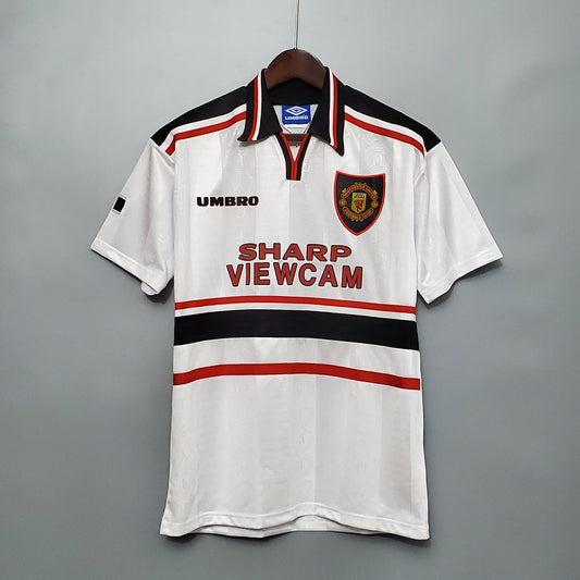 Manchester United 1997-98 Away Shirt