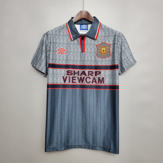 Manchester United 1995-6 Away Shirt