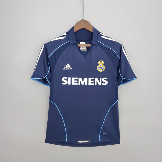 Real Madrid 2005-6 Away Shirt