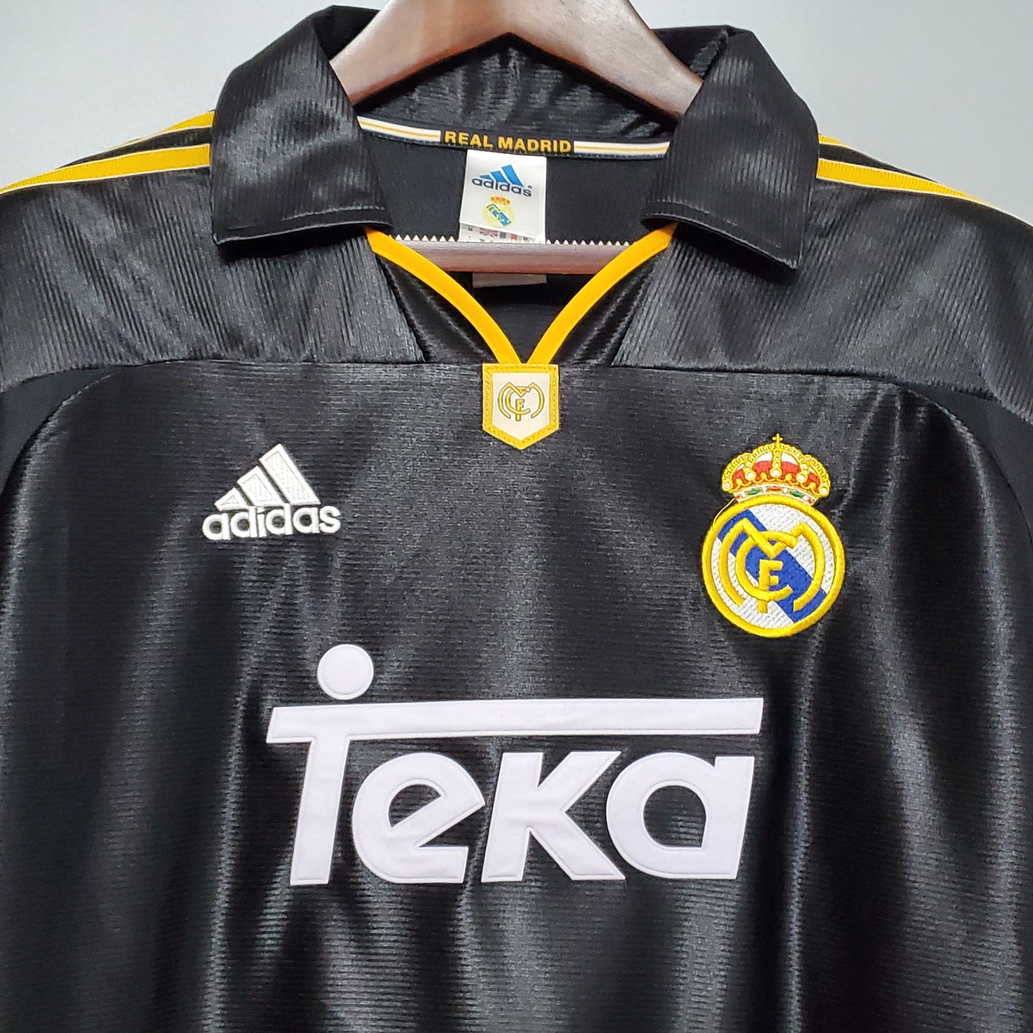 Real Madrid 1998/99 Away Shirt